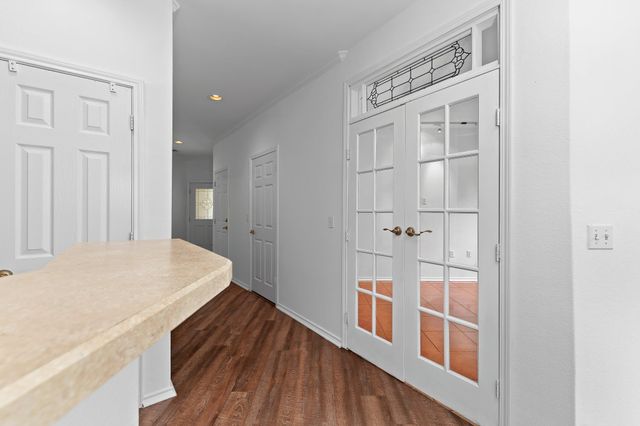 214 Farm Hill DR, Georgetown, TX 78633