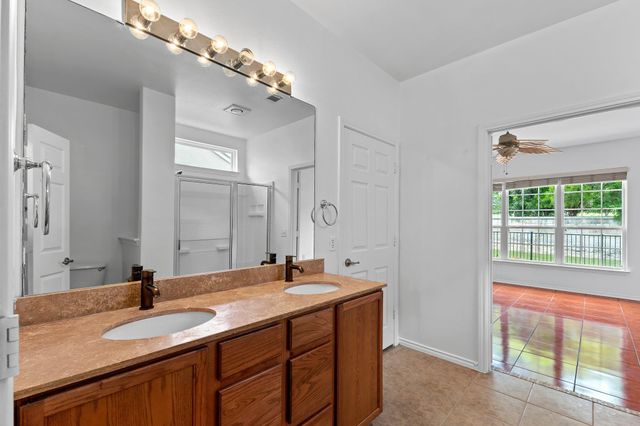 214 Farm Hill DR, Georgetown, TX 78633