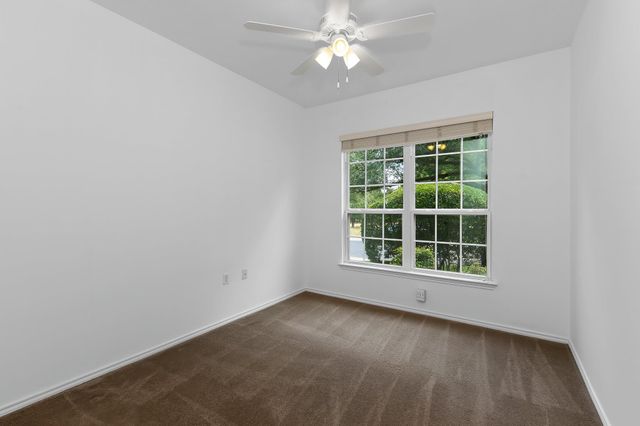214 Farm Hill DR, Georgetown, TX 78633