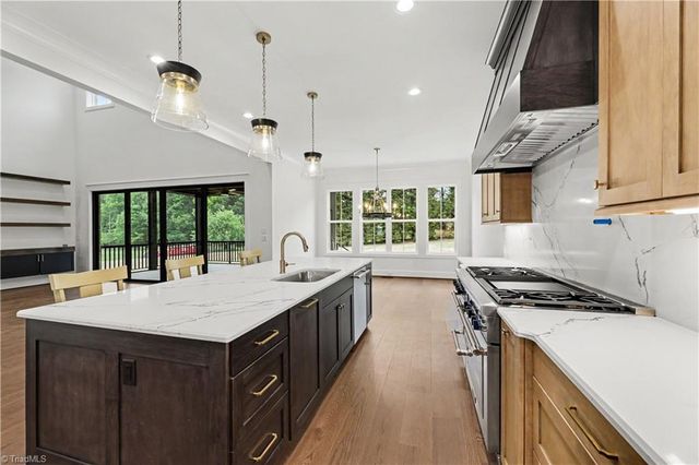 2831 Lockland Drive, Oak Ridge, NC 27310