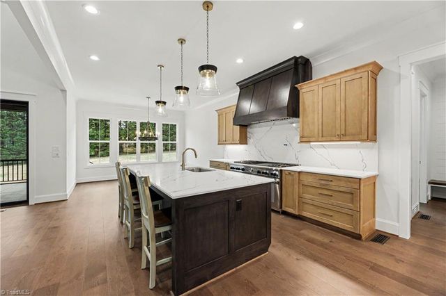 2831 Lockland Drive, Oak Ridge, NC 27310