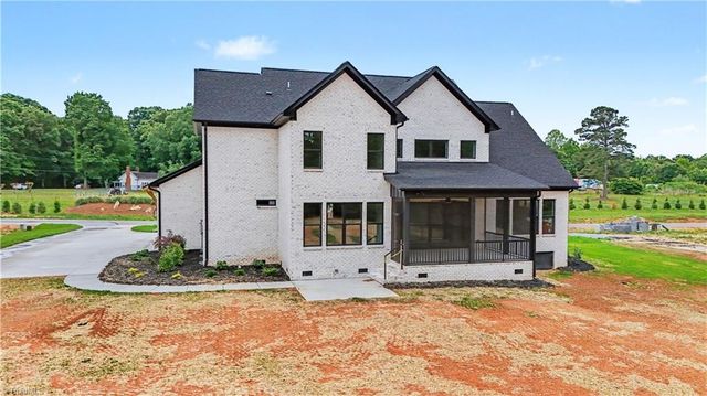 2831 Lockland Drive, Oak Ridge, NC 27310