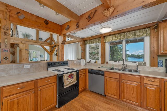 17 Apple Road, Sanbornton, NH 03269