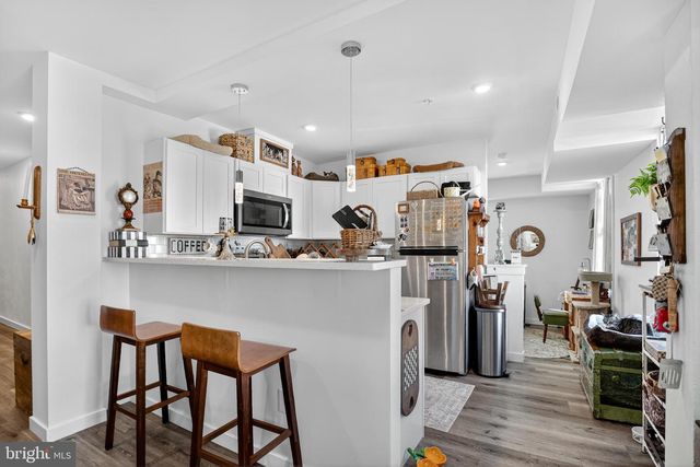 240-42 E GIRARD AVE, Philadelphia, PA 19125