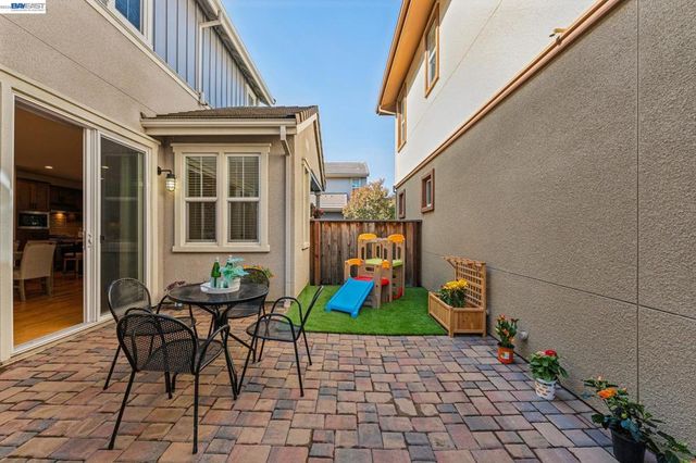415 Dewitt Ln, Alameda, CA 94501