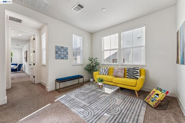 415 Dewitt Ln, Alameda, CA 94501