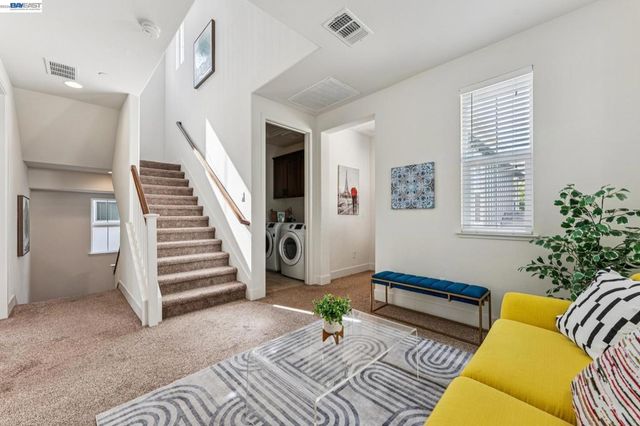 415 Dewitt Ln, Alameda, CA 94501