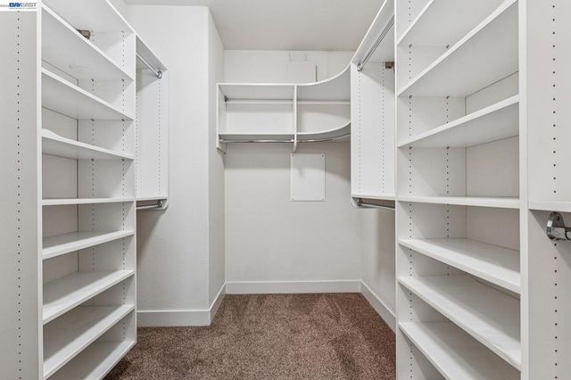 415 Dewitt Ln, Alameda, CA 94501