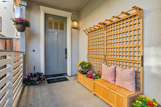415 Dewitt Ln, Alameda, CA 94501