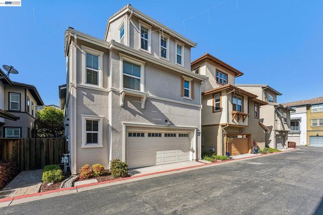 415 Dewitt Ln, Alameda, CA 94501