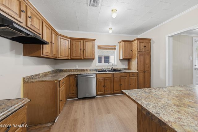 834 W Saint Peter Street, New Iberia, LA 70560