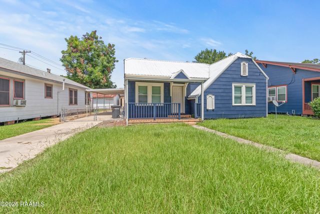834 W Saint Peter Street, New Iberia, LA 70560