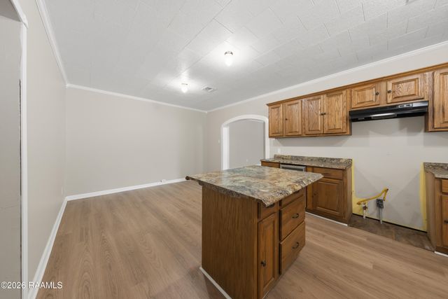 834 W Saint Peter Street, New Iberia, LA 70560