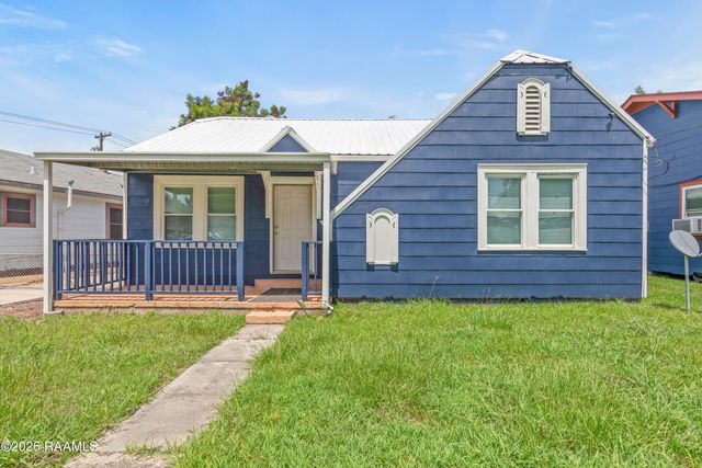 834 W Saint Peter Street, New Iberia, LA 70560