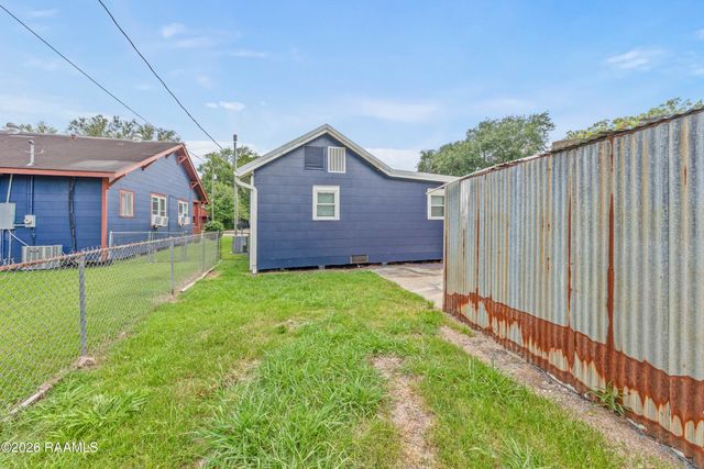 834 W Saint Peter Street, New Iberia, LA 70560
