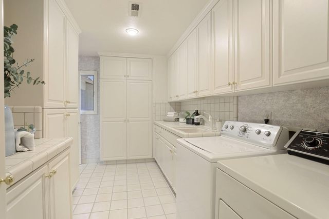 8465 Meath Dr, Stockton, CA 95212