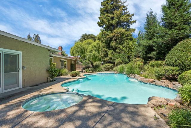 8465 Meath Dr, Stockton, CA 95212