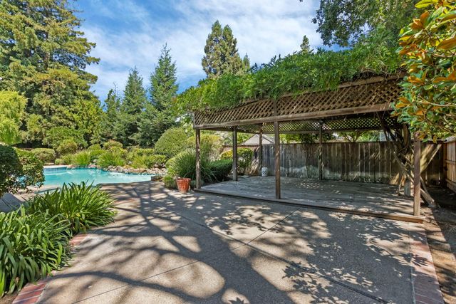 8465 Meath Dr, Stockton, CA 95212