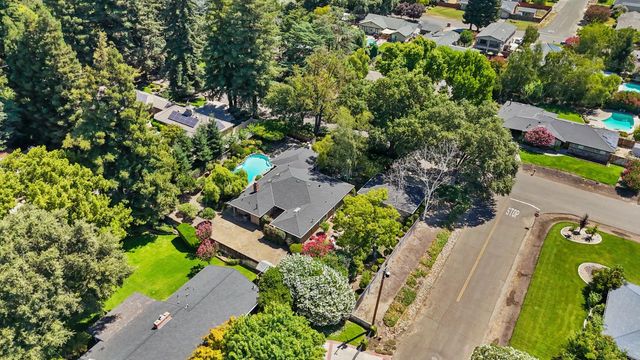 8465 Meath Dr, Stockton, CA 95212