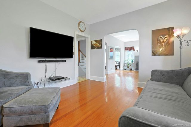 533 Manhattan Avenue, Thornwood, NY 10594
