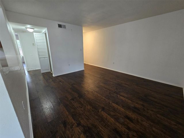 2622 NW 33rd Street 2011, Oakland Park, FL 33309
