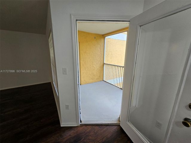 2622 NW 33rd Street 2011, Oakland Park, FL 33309