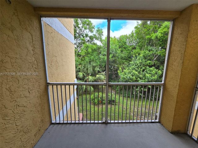 2622 NW 33rd Street 2011, Oakland Park, FL 33309