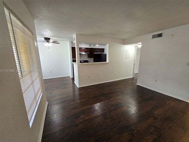 2622 NW 33rd Street 2011, Oakland Park, FL 33309