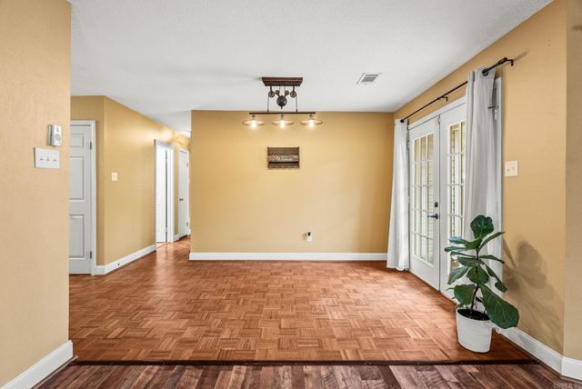 51 Pin Oak Loop, Maumelle, AR 72113