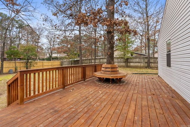 51 Pin Oak Loop, Maumelle, AR 72113