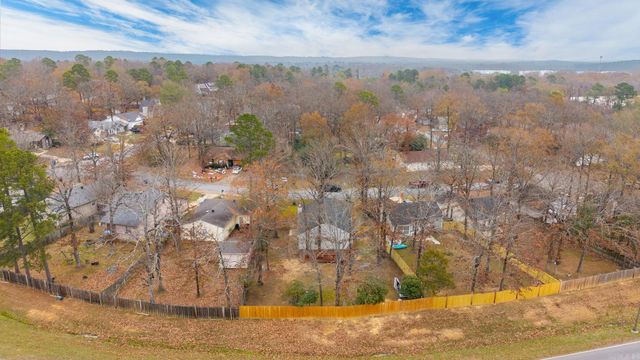51 Pin Oak Loop, Maumelle, AR 72113