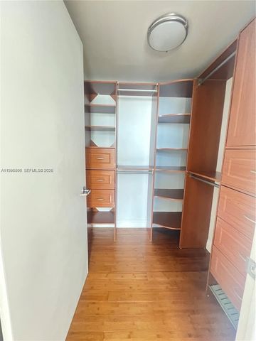 350 S Miami Ave 1905, Miami, FL 33130