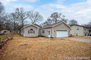 128 129th Avenue, Holland Twp, MI 49424