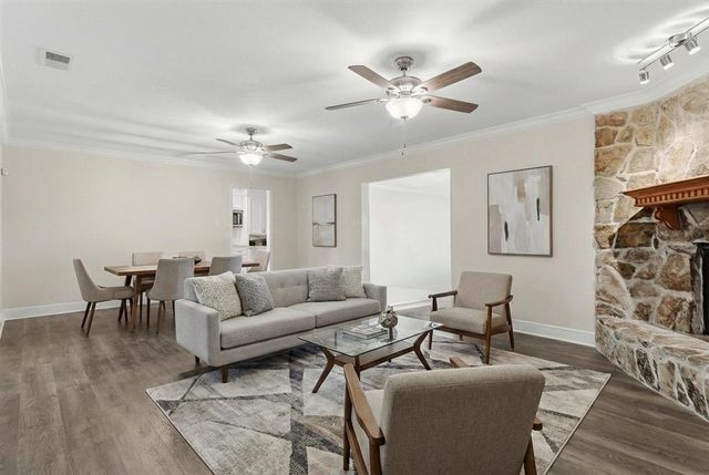 2000 Diane Drive, Sulphur, LA 70663