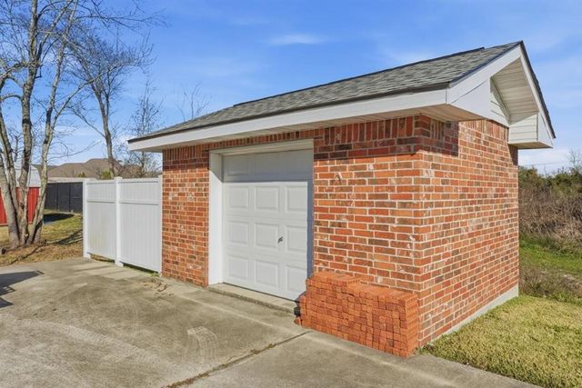 2000 Diane Drive, Sulphur, LA 70663