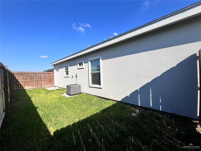 904 Kentucky Street 3, Alton, TX 78573