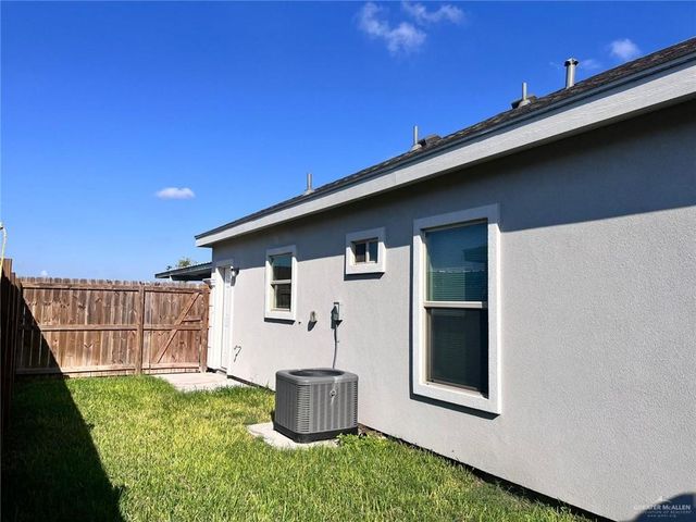 904 Kentucky Street 3, Alton, TX 78573