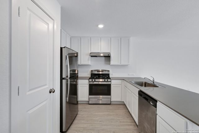 9722 Durham Mill, San Antonio, TX 78254