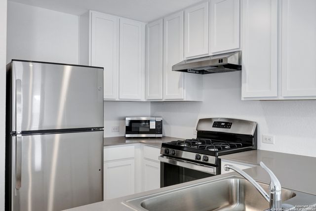 9722 Durham Mill, San Antonio, TX 78254