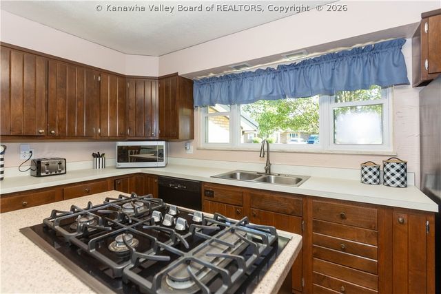113 Beechwood Estates, Scott Depot, WV 25560