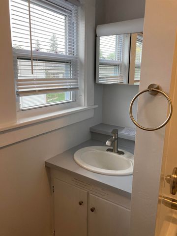 37 Dover Street, Keene, NH 03431