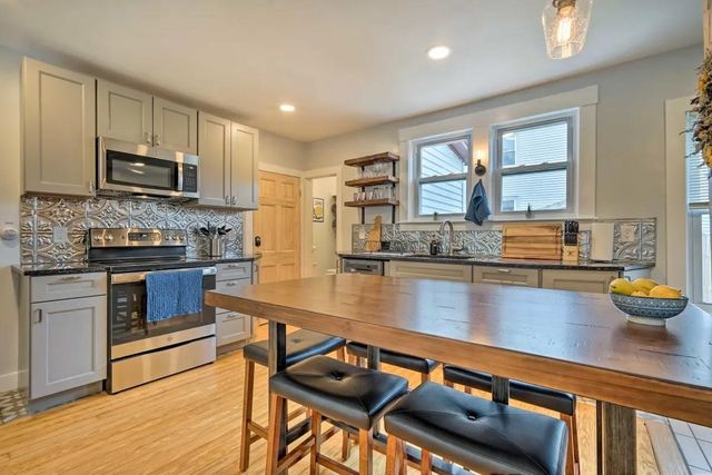 37 Dover Street, Keene, NH 03431