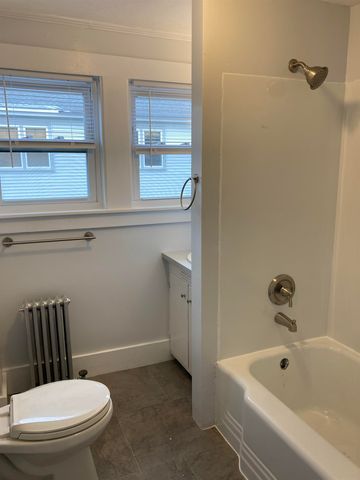 37 Dover Street, Keene, NH 03431