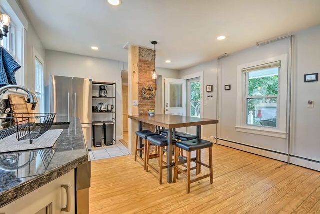 37 Dover Street, Keene, NH 03431