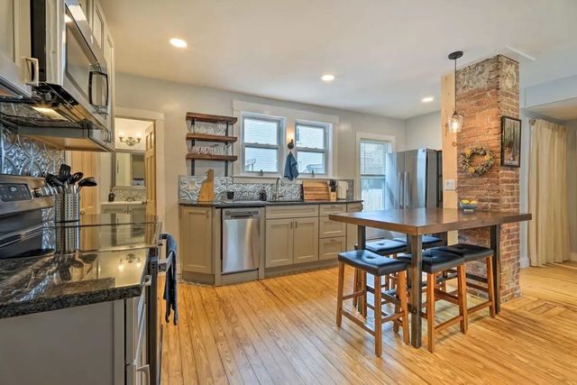 37 Dover Street, Keene, NH 03431