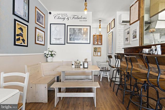 210 N BEACH AVE, Beach Haven, NJ 08008