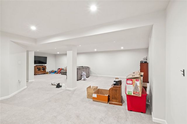 9247 Lakeside Street, Tipp City, OH 45371