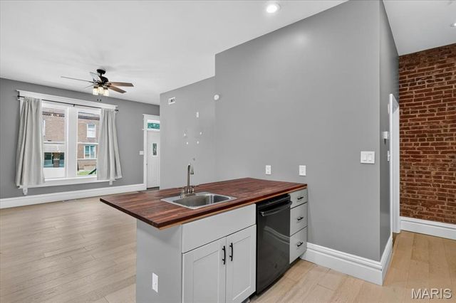 4534 Minnesota Avenue, St Louis, MO 63111