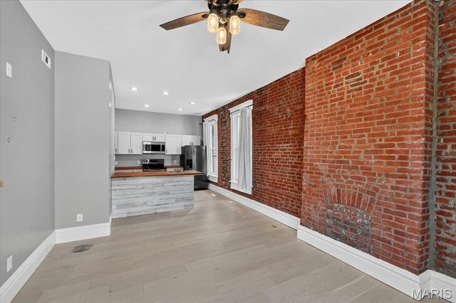 4534 Minnesota Avenue, St Louis, MO 63111