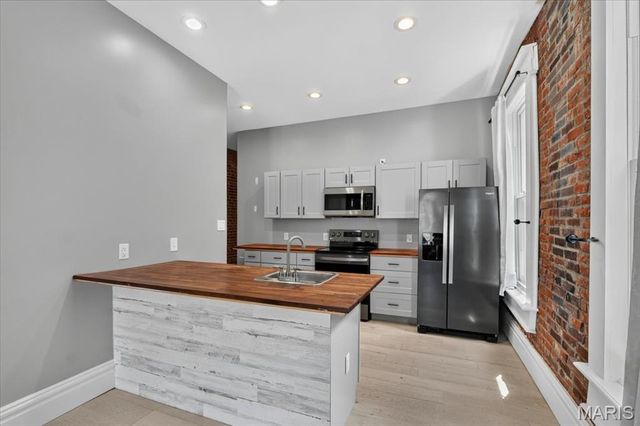 4534 Minnesota Avenue, St Louis, MO 63111